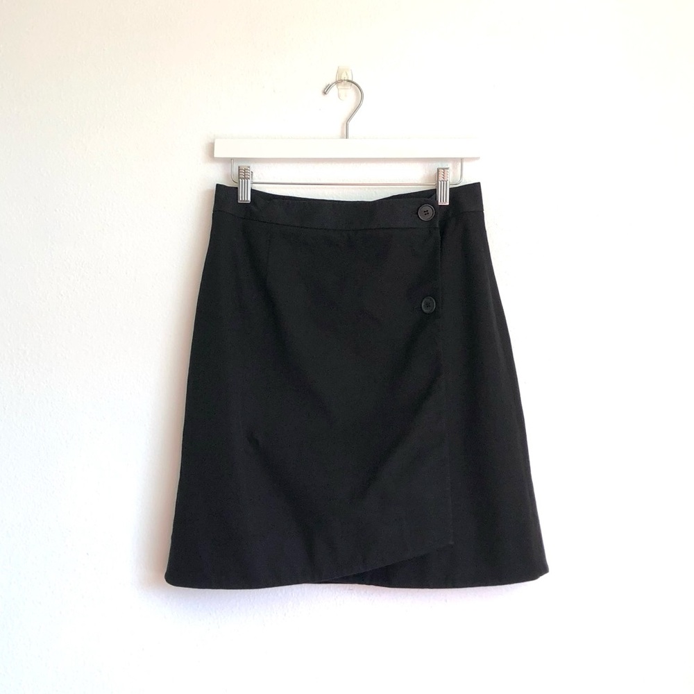 French Connection Black Button Front Wrap Skirt Size US 6 Chic Capsule Wardrobe